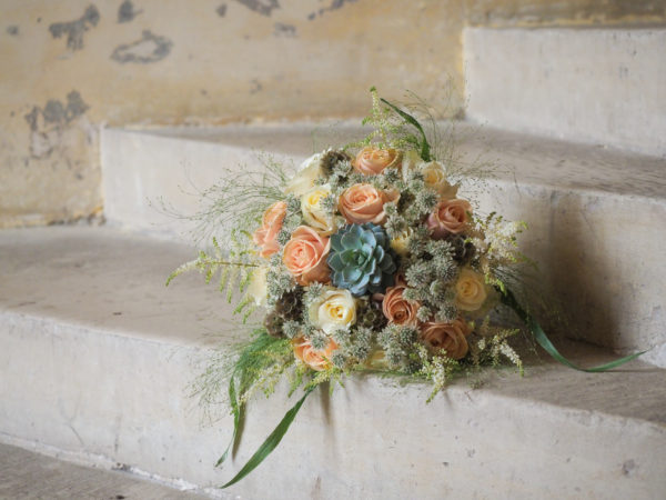 bouquet de mariée mariage champêtre chateau de vallery décoration château de vallery fleurs mariage