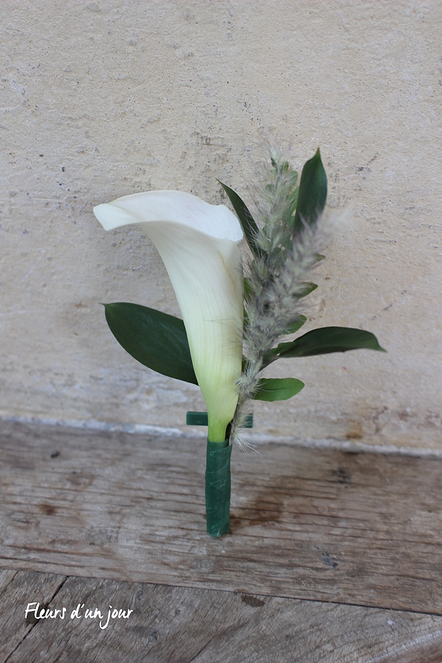 Boutonnière Centre de table mariage Chateau de Vallery Décoration mariage Décoration florale mariage Fleurs mariage Fleurs d'un jour